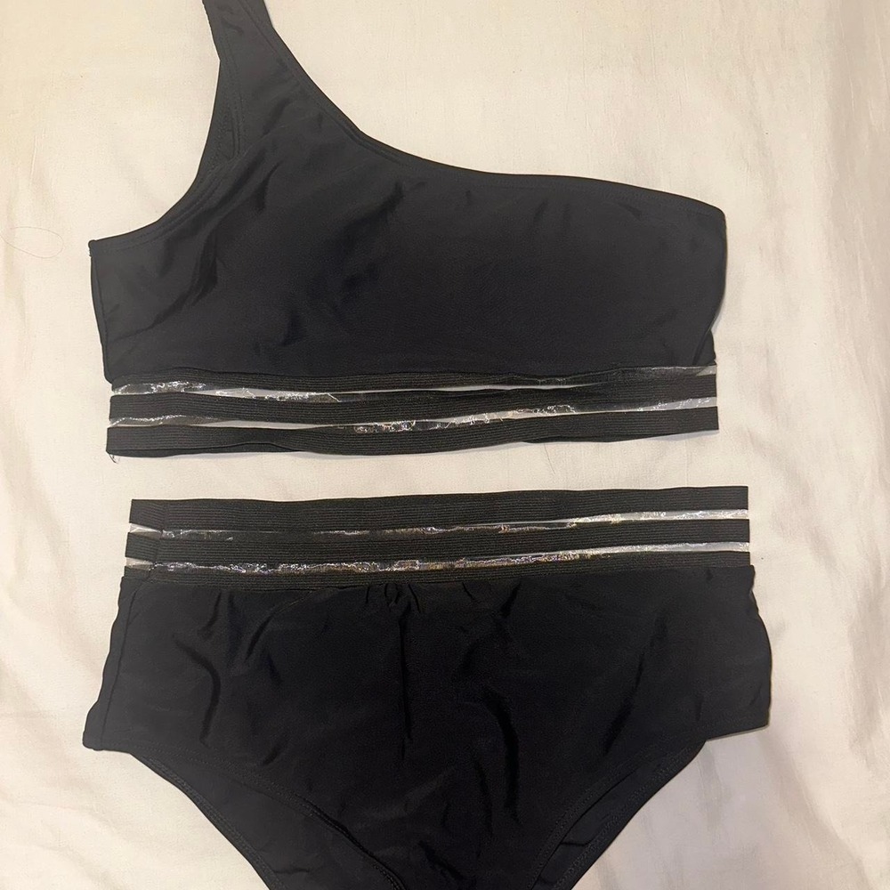 SHEIN Black One Shoulder Bikini Set